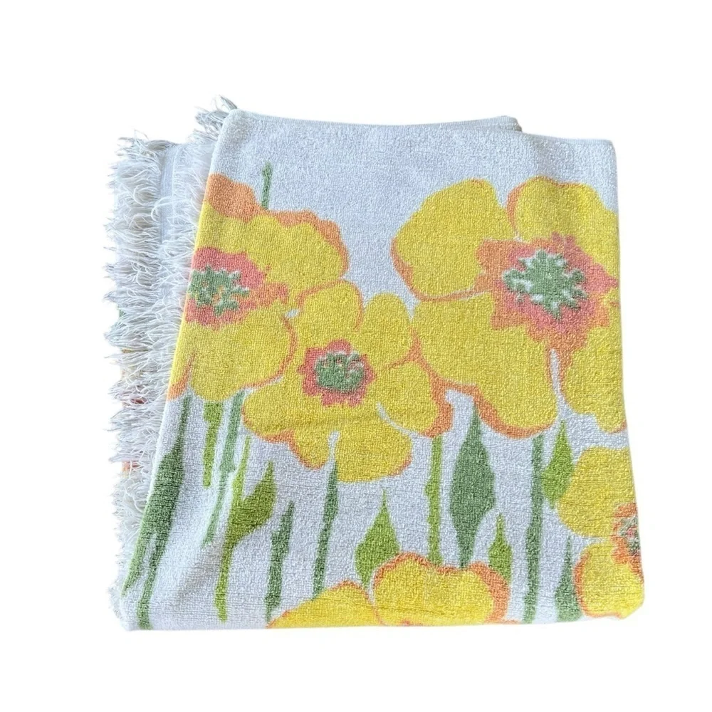 VTG MCM Poppies Fringed Oversized Bath Beach Pool Towel Vera Neumann? 35x58 FLAW